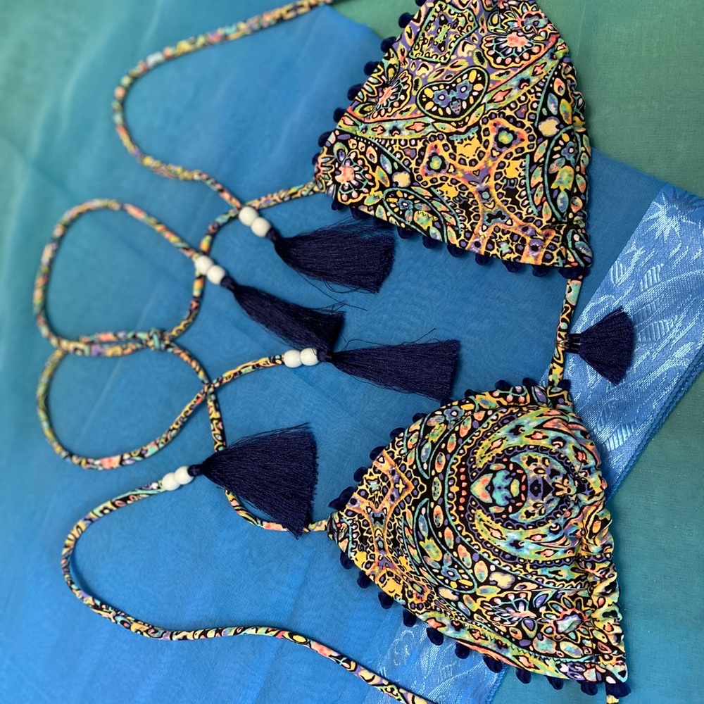 Victoria Secret Size S “The Teeny Triangle” Top